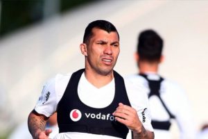 Gary Medel transferi i&ccedil;in a&ccedil;ıklama