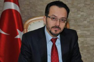 AD&Uuml; eski rekt&ouml;r&uuml; ve &ouml;ğretim &uuml;yesi Prof. Dr. Cavit Bircan ile eşi a&ccedil;ığa alındı