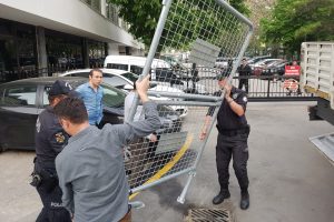 YSK &ouml;n&uuml;nde g&uuml;venlik &ouml;nlemleri arttırıldı