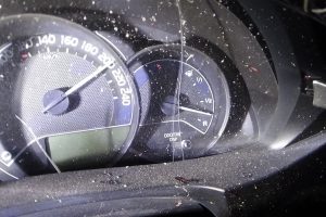 Kaza yapan otomobilin hız kadranı 200'de takılı kaldı