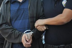 R&uuml;şvet operasyonunda 7 memur g&ouml;zaltına alındı