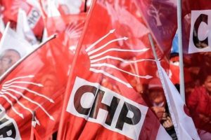 "Bu kişiler CHP adına konuşamazlar, sıfatlarına CHP ibaresi koyamazlar"