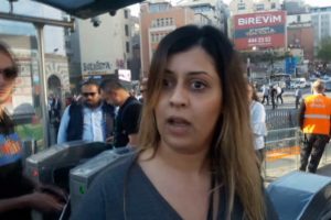 Karak&ouml;y'de turistlerin tramvay kavgası kamerada