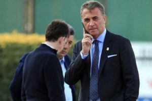Beşiktaş'ta maaş krizi b&uuml;y&uuml;yor