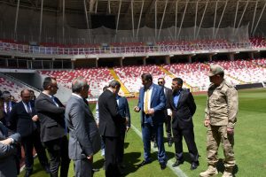 Yeni 4 Eyl&uuml;l Stadı, kupa finaline hazırlanıyor