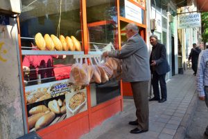 Ramazan'da askıda ekmek uygulaması