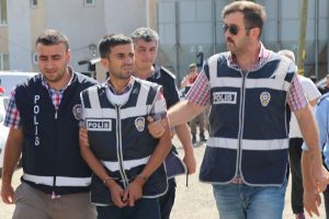 Karısıyla yasak ilişki yaşayan eniştesini &ouml;ld&uuml;ren sanığa 18 yıl 4 ay hapis