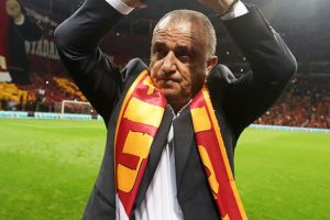 Galatasaray Fatih Terim'in heykelini dikiyor