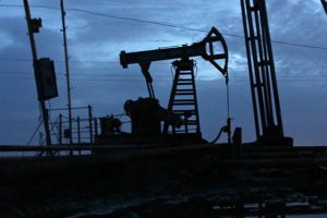 ABD petrol fiyatı tahminlerini revize etti