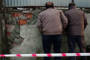 TIR şof&ouml;r&uuml;, forkliftten d&uuml;şen tankın altında can verdi