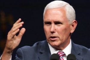 Mike Pence'den Venezuela ordusuna &ccedil;ağrı