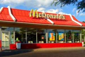 Anadolu Grubu McDonald's'ı satışa &ccedil;ıkarıyor