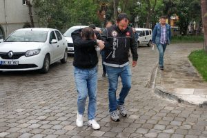 5 bin 376 uyuşturucu hapla ilgili 4 kişi tutuklandı