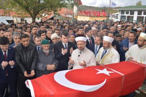 Yeni Zelanda saldırısında &ouml;len gurbet&ccedil;i toprağa verildi