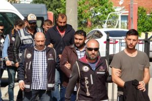 Ka&ccedil;ak g&ouml;&ccedil;men faciası ile ilgili 5 kişi tutuklandı