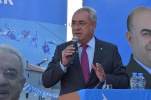 DSP'li Aksakal: Eli CHP'ye gitmeyen bir se&ccedil;men kitlesi var, bunlar kime oy verecek?