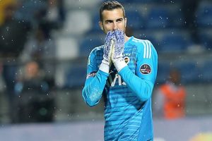 Fenerbah&ccedil;e'ye kaleye s&uuml;rpriz transfer kararı