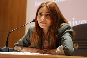 Nur Fettahoğlu: Hasta bir kadını oynamak istiyorum