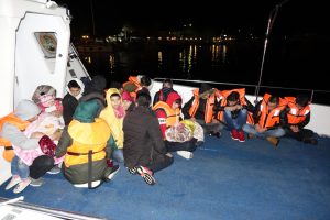 &Ccedil;anakkale'de 39 d&uuml;zensiz g&ouml;&ccedil;men yakalandı