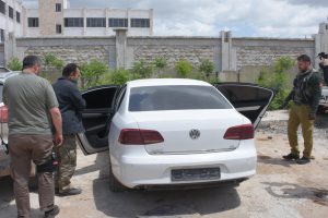 T&uuml;rk polisi, T&uuml;rkiye'den &ccedil;alınıp, Suriye'ye getirilen 10 ara&ccedil; buldu