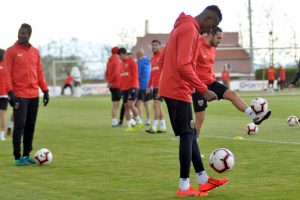 Kayserispor'da &ccedil;alışmalar 2 eksikle s&uuml;rd&uuml;