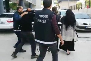 Bursa'da zehir tacirlerine operasyon: 12 g&ouml;zaltı