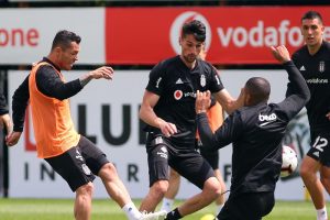 Beşiktaş kondisyon ve taktik &ccedil;alıştı