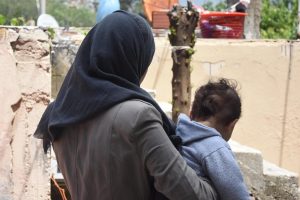 Uyuşturucuyu bırakan gen&ccedil; kadın, bebeğiyle yeni yaşama başladı