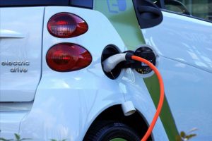 'D&uuml;nyada satılan ara&ccedil;ların y&uuml;zde 25'i elektrikli olacak'