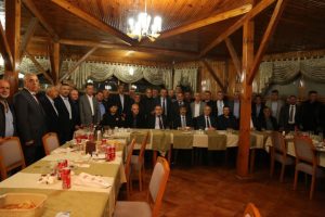 Sakarya Serdivanlı muhtarlar iftar sofrasında buluştu