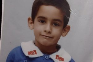 Kaybolduğu d&uuml;ş&uuml;n&uuml;len &ccedil;ocuk i&ccedil;in il&ccedil;e ayağa kalktı