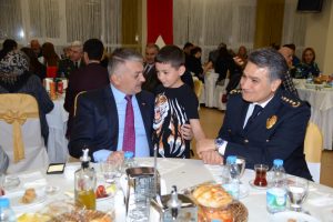 Balıkesir Emniyetinden Şehit ve Gazi Ailelerine iftar yemeği