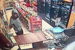 Gece yarısı maskeli soygun! "Canımdan kıymetli değil"