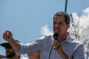 Guaido Venezuelalı muhalifleri yine sokağa &ccedil;ağırdı
