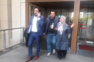 Bursa'da&nbsp;oğlunu &ouml;ld&uuml;ren gelinine &ouml;m&uuml;r boyu hapsi duydu, mahkemeye teşekk&uuml;r etti
