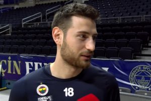 Egehan Arna: Biz sistem takımıyız