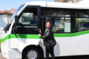 1 &ccedil;ocuk annesi 7 yıldır minib&uuml;s şof&ouml;rl&uuml;ğ&uuml; yapıyor