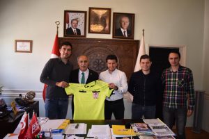 Bursa Yenişehir Belediye Başkanı Aydın'a S&uuml;per Lig hakemlerinden ziyaret