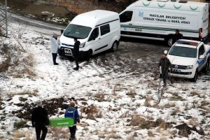 K&ouml;pek saldırısında liselinin &ouml;ld&uuml;ğ&uuml; il&ccedil;ede &ouml;nlemler artırıldı