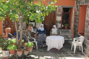 156 yıllık konağın yarım asırlık sakinleri