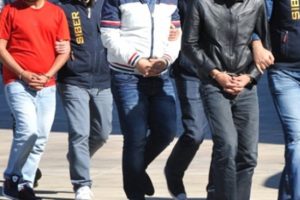 Ter&ouml;r &ouml;rg&uuml;t&uuml; propagandası operasyonu! 3 g&ouml;zaltı