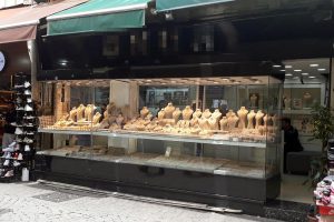 İzmir'de kuyumcuda hırsızlık girişimi