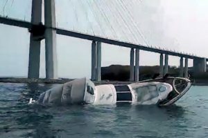 Rusya'da batık gemiye takılan tekne battı