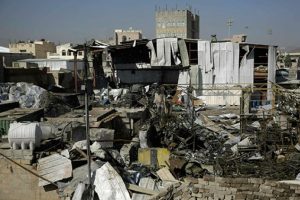 Yemen'de tahıl depolarına ateş a&ccedil;ıldı