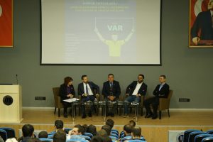 "VAR hakemlere g&uuml;veni yok etti"