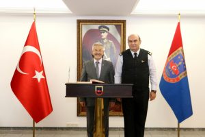 Bursa Nil&uuml;fer Belediye Başkanı Erdem'den Tuğgeneral Sara&ccedil;'a ziyaret