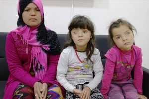 Savaş mağduru Afgan &ccedil;ocuk T&uuml;rkiye'de 'ışığa' kavuştu