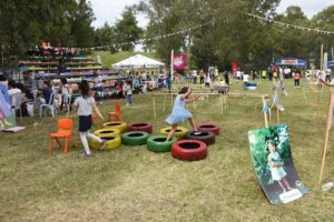 Adana'da Yaratıcı &Ccedil;ocuk Festivali renkli g&ouml;r&uuml;nt&uuml;lere sahne oldu