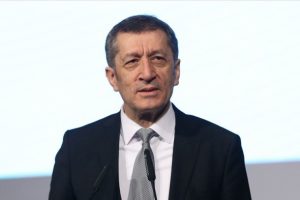 Milli Eğitim Bakanı Sel&ccedil;uk'tan velilere mektup