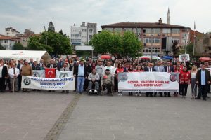 Engelli vatandaşlar farkındalık i&ccedil;in y&uuml;r&uuml;d&uuml;